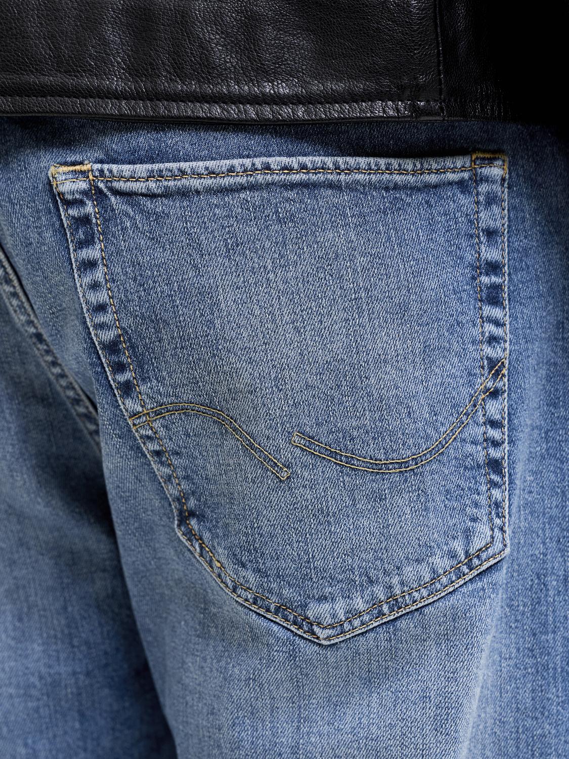 model_shot-detail